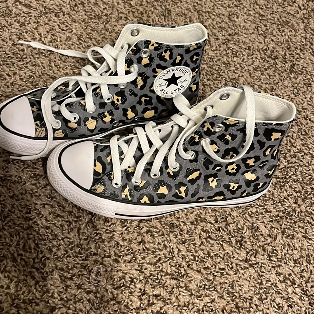 Converse, cheetah, print shoes worn once